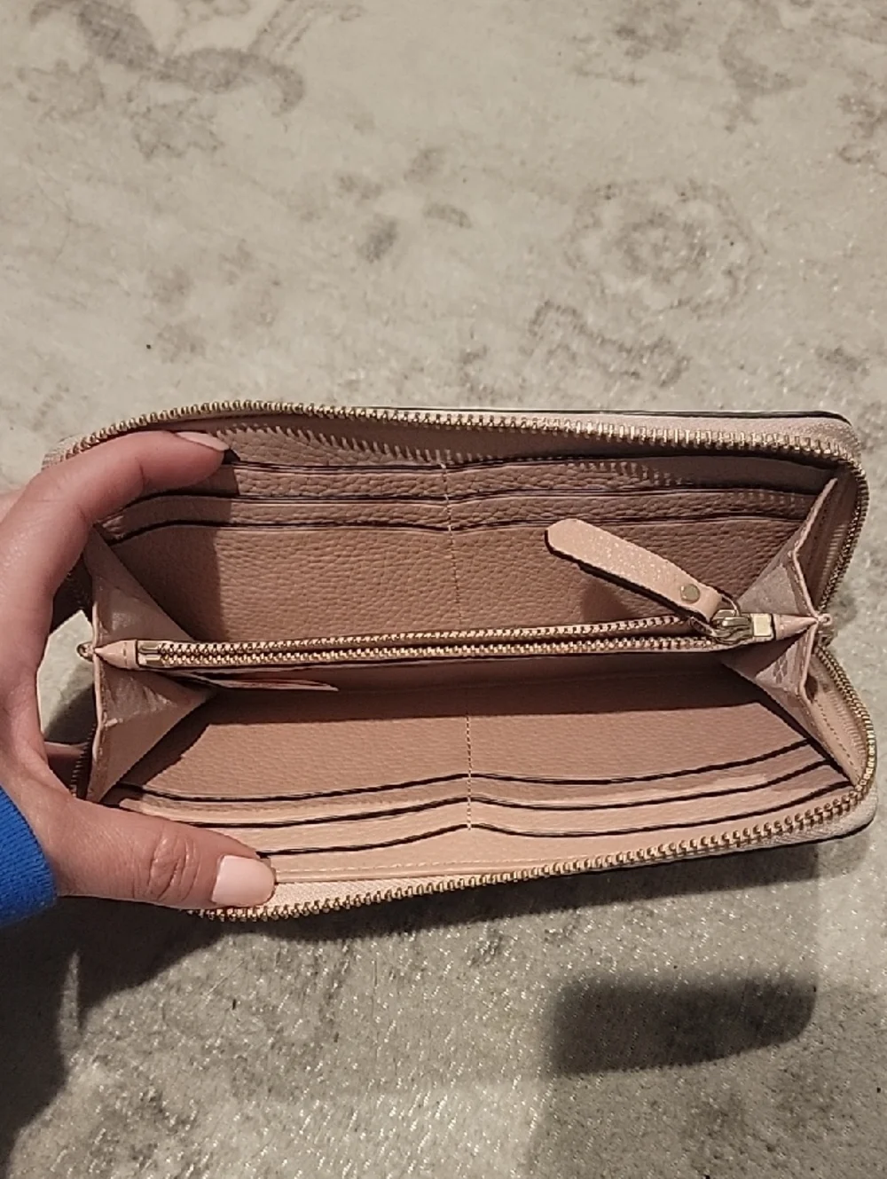 kate spade Pebbled Leather Zip Wallet in Blush Pink with Pink And Gold Spade